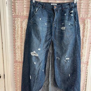 One Teaspoon Mrs. Carter high-low destroyed denim skirt